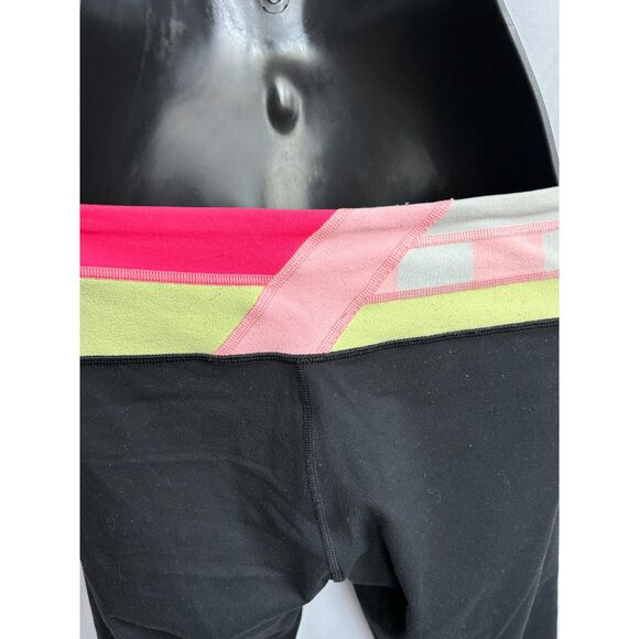 Lululemon Y2K Colorblock Capri Yoga Pants Pink Multicolor Size 6 Barbie Active - Picture 4 of 9